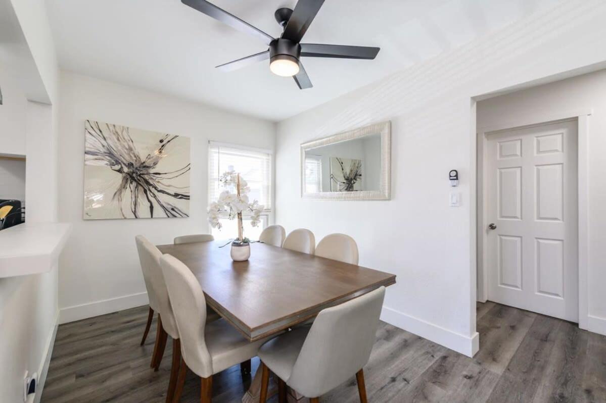 Spacious Disneyland 5 Bedroom 4 Bath House With Game Room Anaheim Exteriör bild