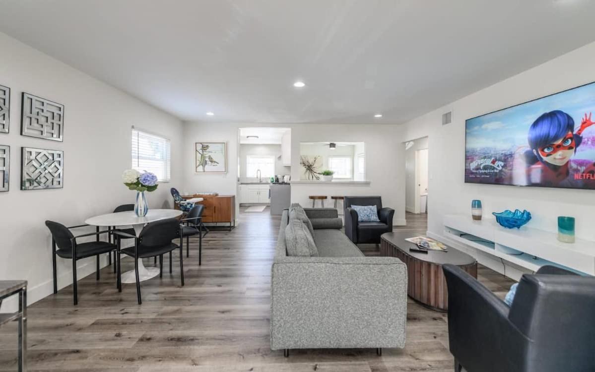 Spacious Disneyland 5 Bedroom 4 Bath House With Game Room Anaheim Exteriör bild