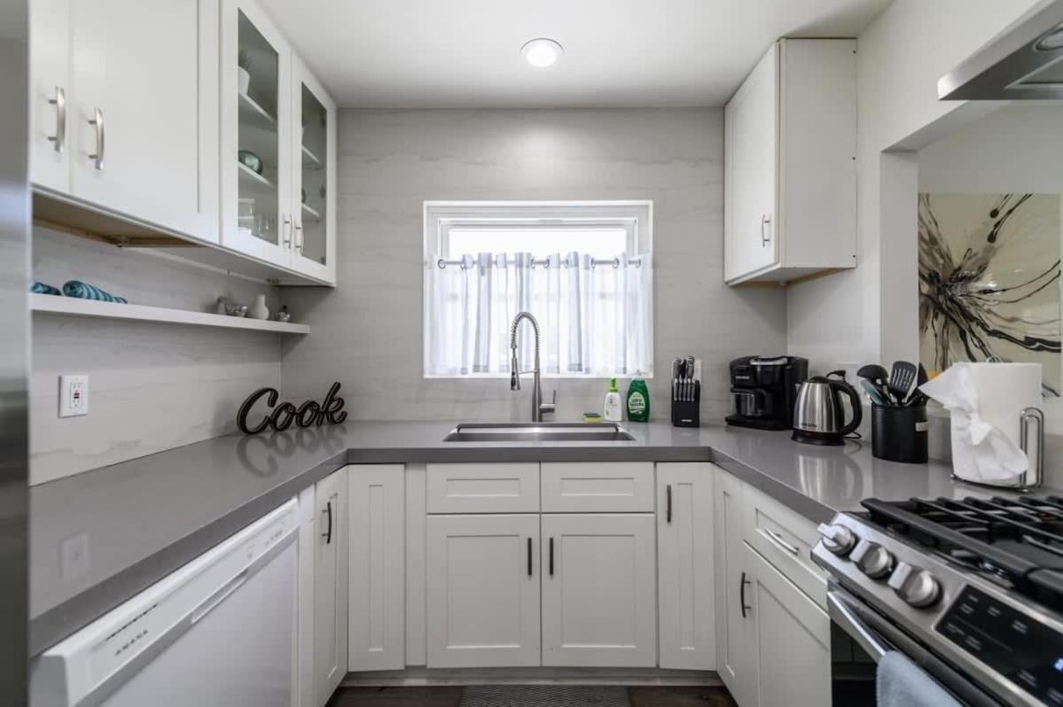 Spacious Disneyland 5 Bedroom 4 Bath House With Game Room Anaheim Exteriör bild