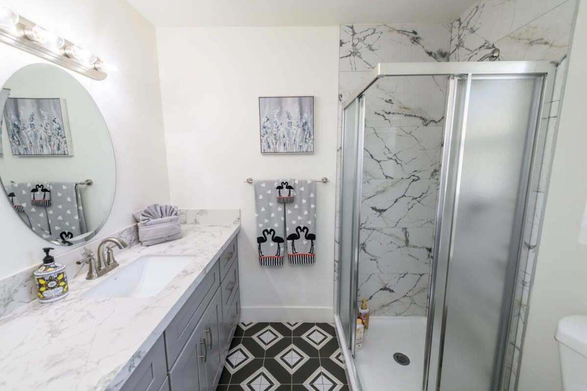 Spacious Disneyland 5 Bedroom 4 Bath House With Game Room Anaheim Exteriör bild